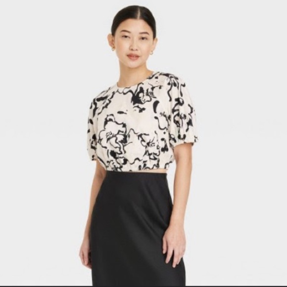 *a new day* Black and White Floral Patterned Blouse